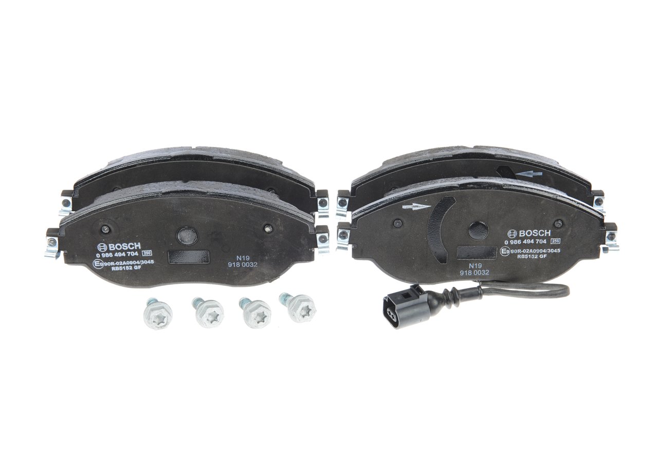 Acquista online Kit pastiglie freni 0 986 494 704 originale a buon mercato, comparabile con i numeri OEM 7N0698151D