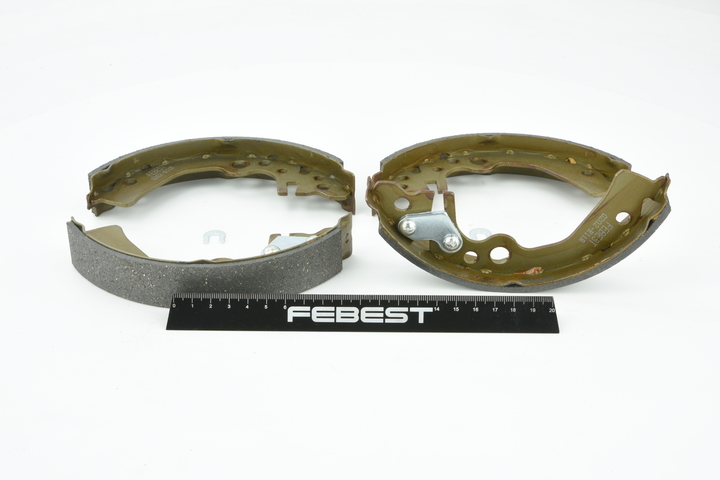 0202-E11R FEBEST Bremsbacken Set