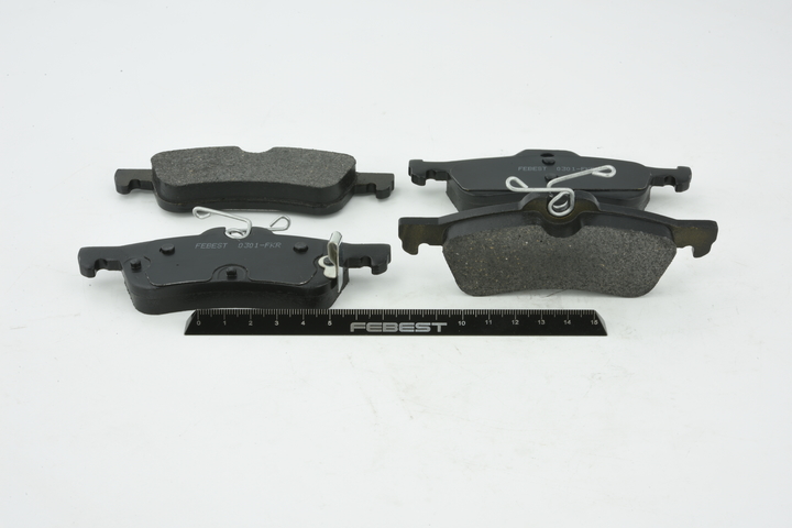 Köp billiga original Bromsbelägg 0301-FKR jämförbara med 044660D010 OEM nummer på nätet