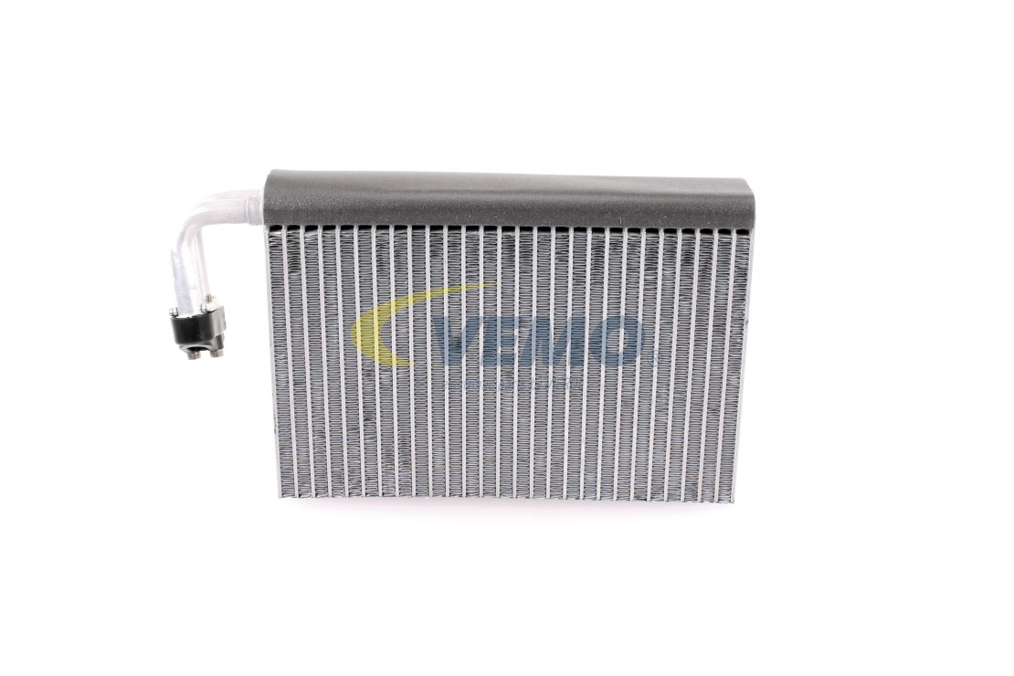 Izparilnik LAND ROVER v originalni kakovosti 64118385560, 8385560, LR004007 od VEMO