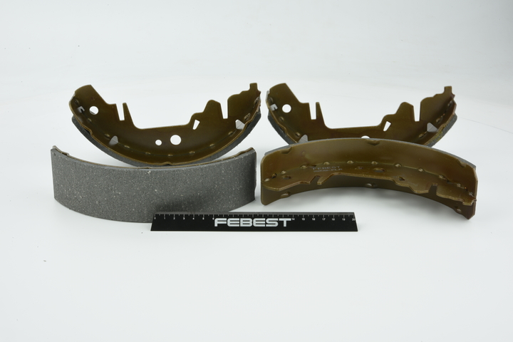 Originale Bremsbacke CHRYSLER 3.3 Flexfuel 182 PS Benzin 04883833AA von FEBEST im Internet zu fairen Preisen