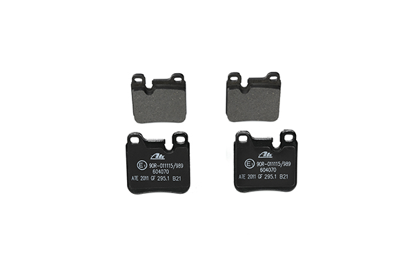 Köp billiga original Bromsbelägg 13.0460-4070.2 jämförbara med 96435294903 OEM nummer på nätet