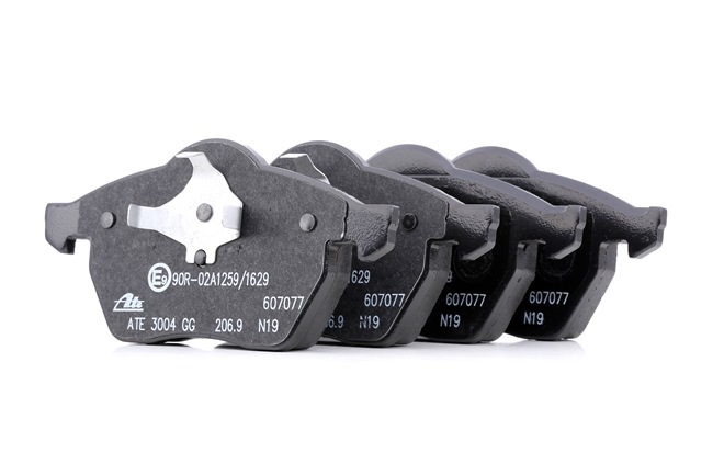Plaquettes de frein 8D0 698 151 F