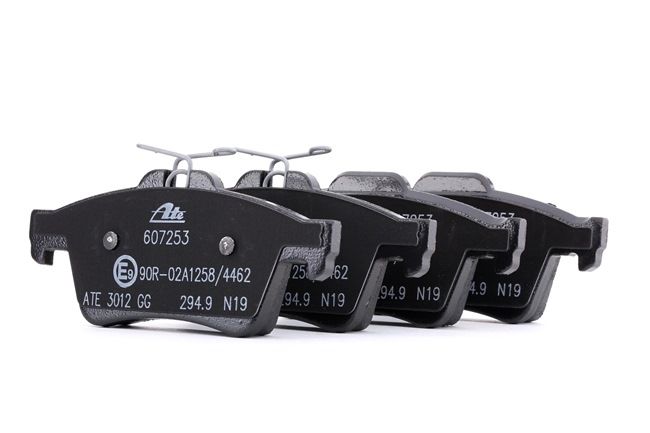 Köp billiga original Bromsbelägg 13.0460-7253.2 jämförbara med 607253 OEM nummer på nätet