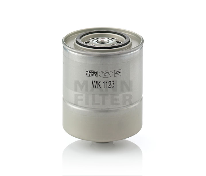 BMW E30 Touring 1993 Inline fuel filter MANN-FILTER OEM 13322243018, 60577440, 1268231