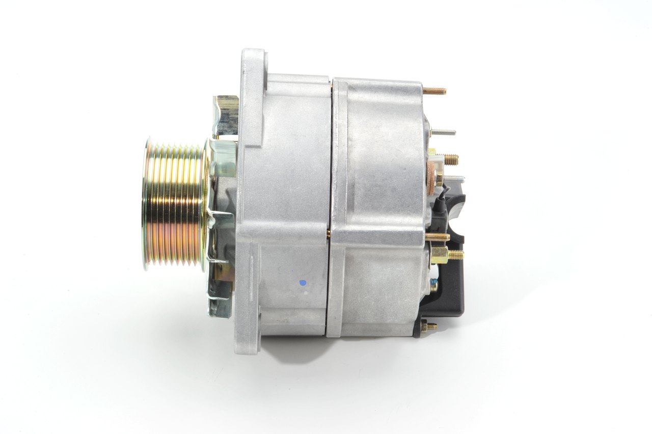 Kupuj online Alternator 6 033 GB3 090 oryginalne w niskiej cenie, kompatybilne z numerem OEM A0101549102
